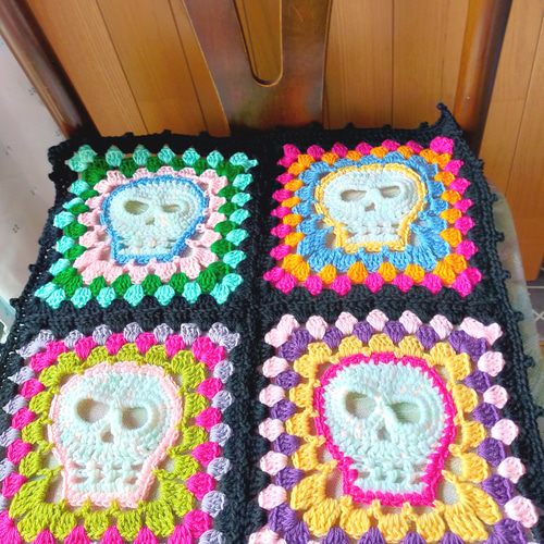 スカル マルチカバー 椅子カバー 黒 ハロウィン ハンドメイド 編み物