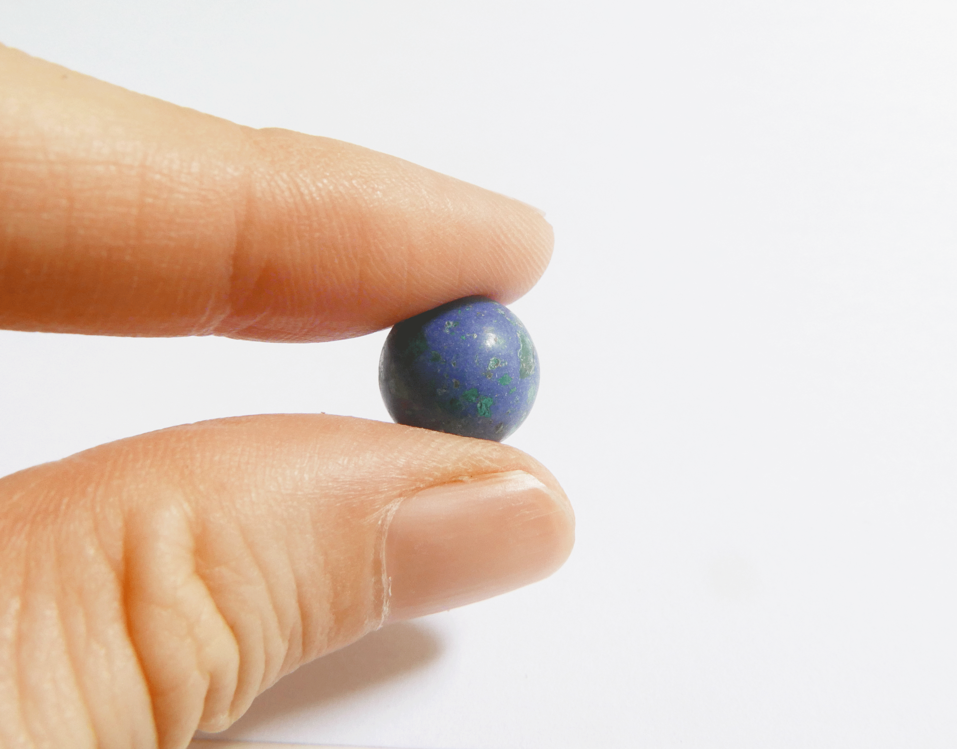 ✼プラチナ加工✼アズライトのペンダントトップ༺ぱかりと開けられる•*•宇宙と繋げるバリ島の神様OM༻天然石アクセサリー