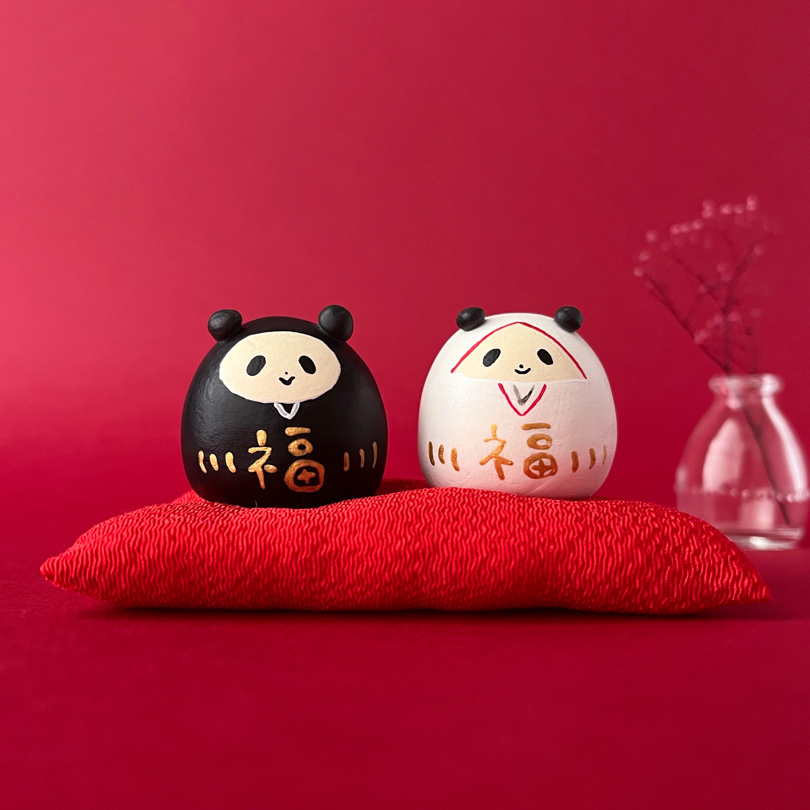 座敷パンダのふくこ＆ふくまる＊白無垢と袴の結婚祝い＊ころころパンダだるまセット