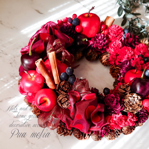 赤色 リボンの りんご と 木の実 の リース｜ 赤 フルーツ りぼん