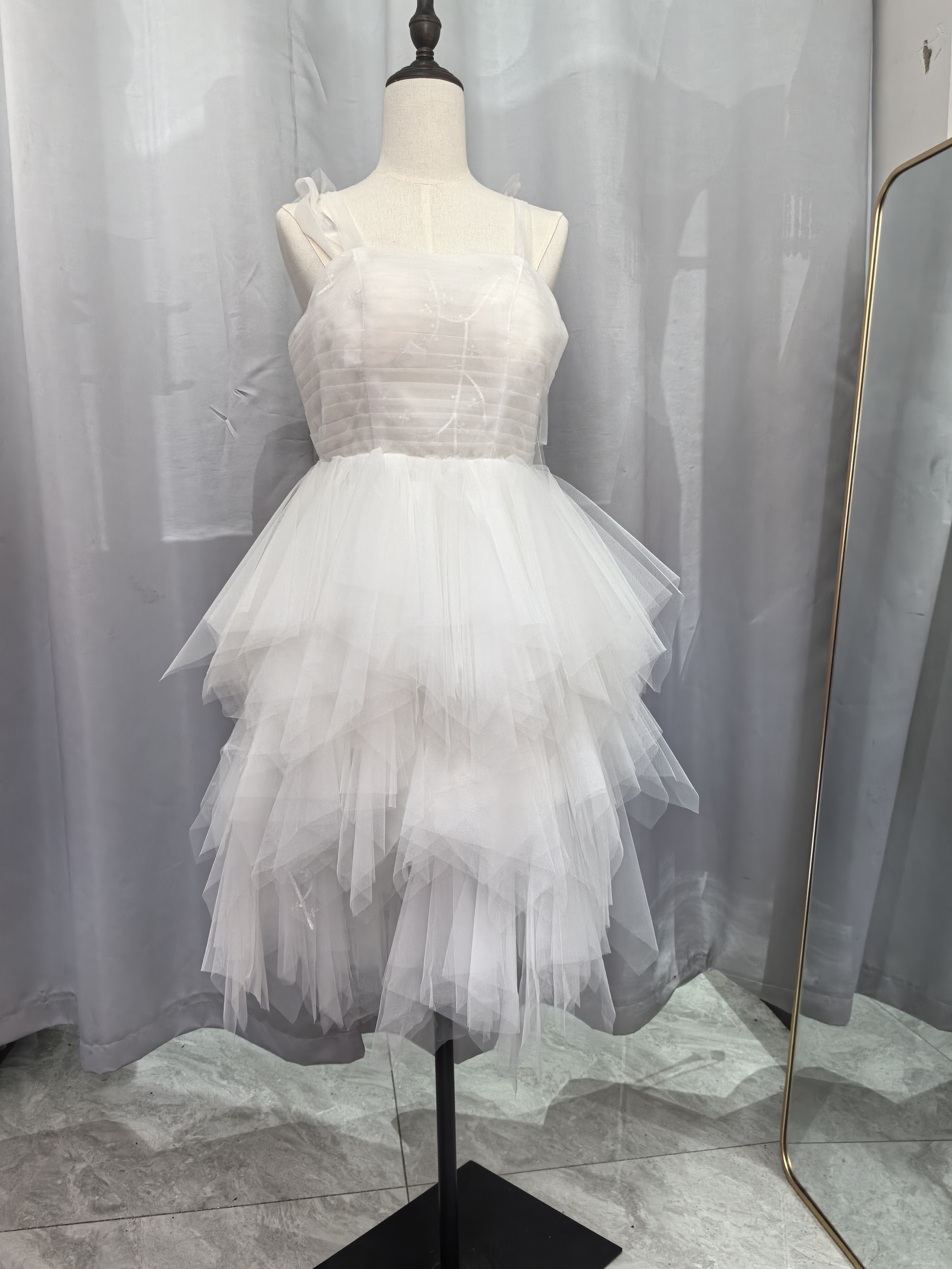 セクシー キャミソール 柔らかい重ねチュールスカートミニドレス  音楽会 演奏会 パーティー ピアノ ミニドレスD48