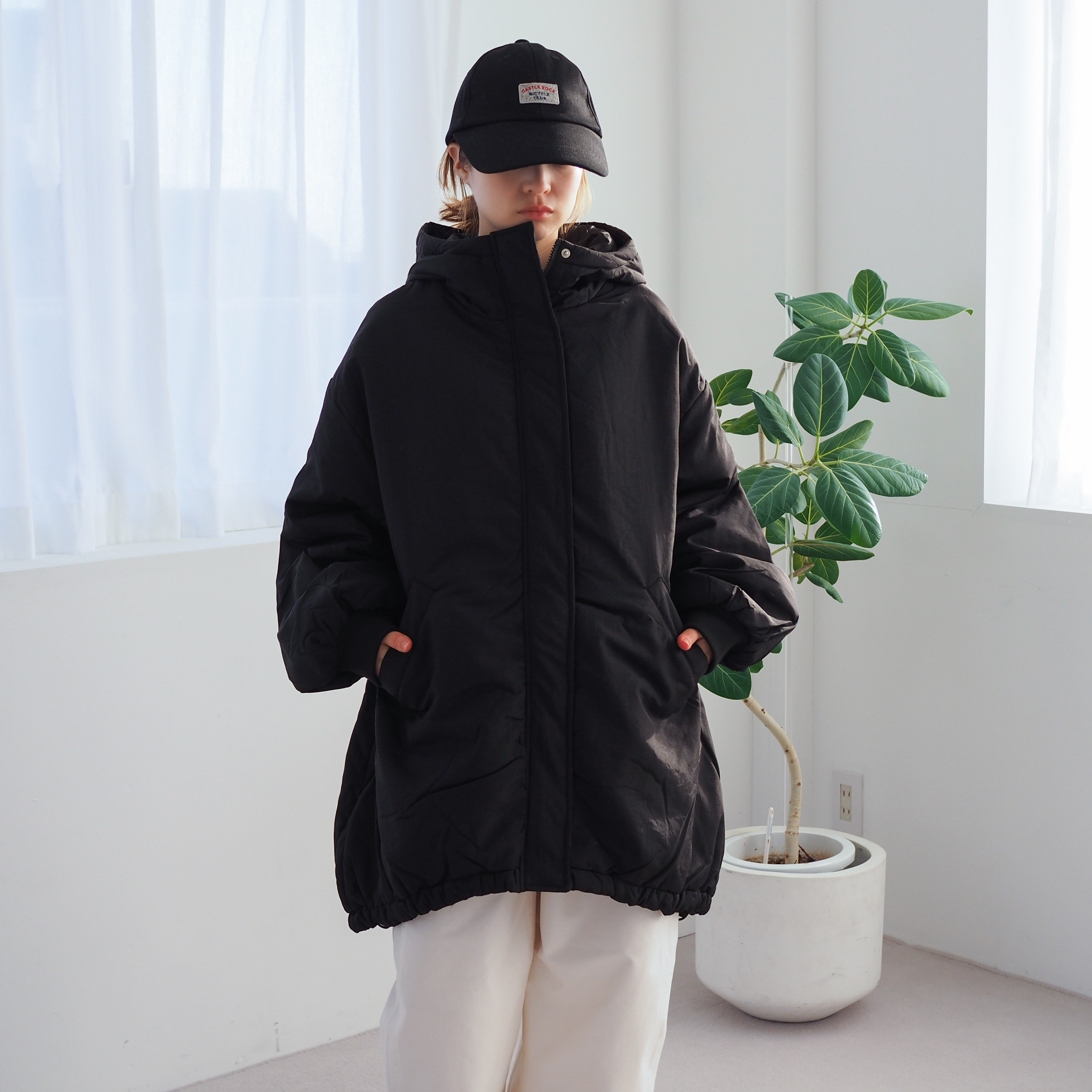 軽くて暖かい 中綿入りオーバーコート ブラック 10,780円