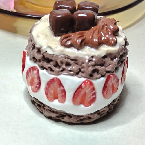 Lucky Cream Chocolate フェイクスイーツデコ　置物　プレート Lucky Cream Chocolate フェイクスイーツデコ 置物 プレート 潤す