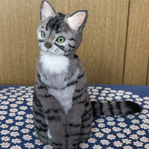 羊毛フェルト サバトラ 猫 フィギュア ぬいぐるみ 置物 羊毛フェルト