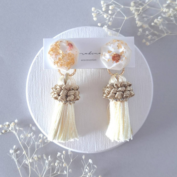 レース編みタッセルイヤリングorピアス(オフホワイト)No.22-0901