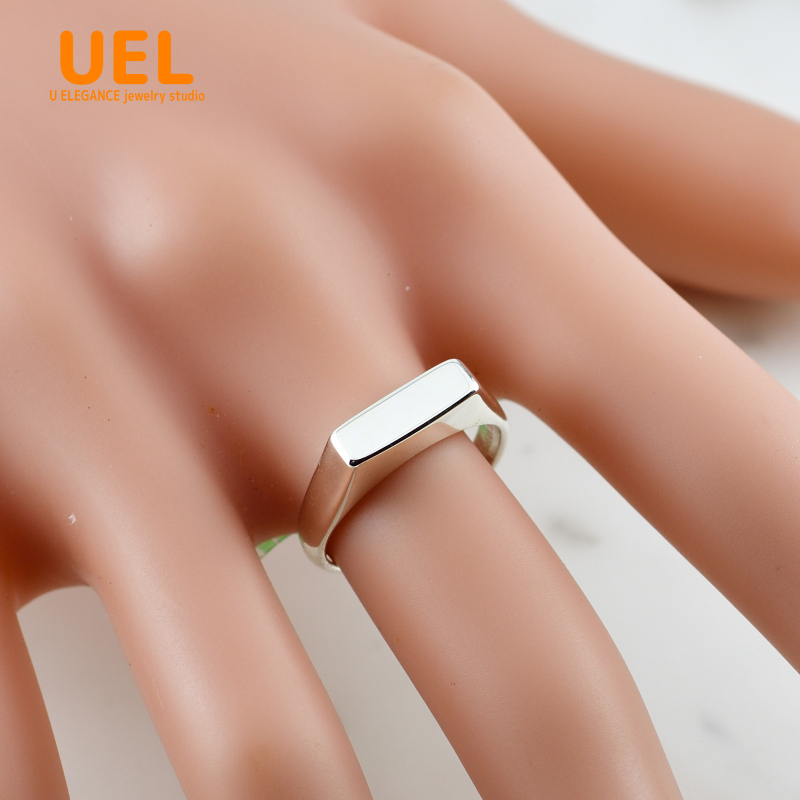 シグネットリング　長方形　埋め込みサファイヤ　スリムリング　SILVER925