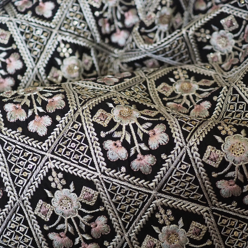 インド刺繍生地 - メルカリ