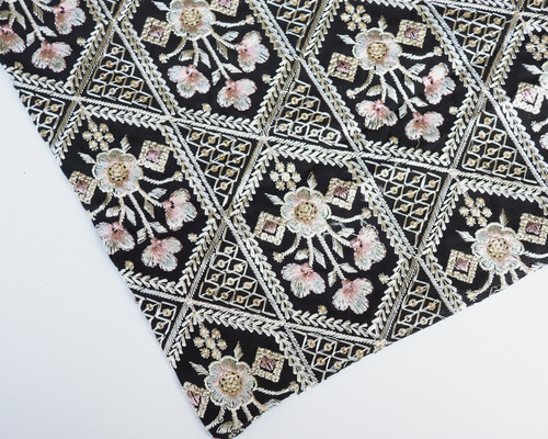 インドアンティーク刺繍敷物 インドカシミール手刺繍スモールウール歩道敷物壁掛け154x30