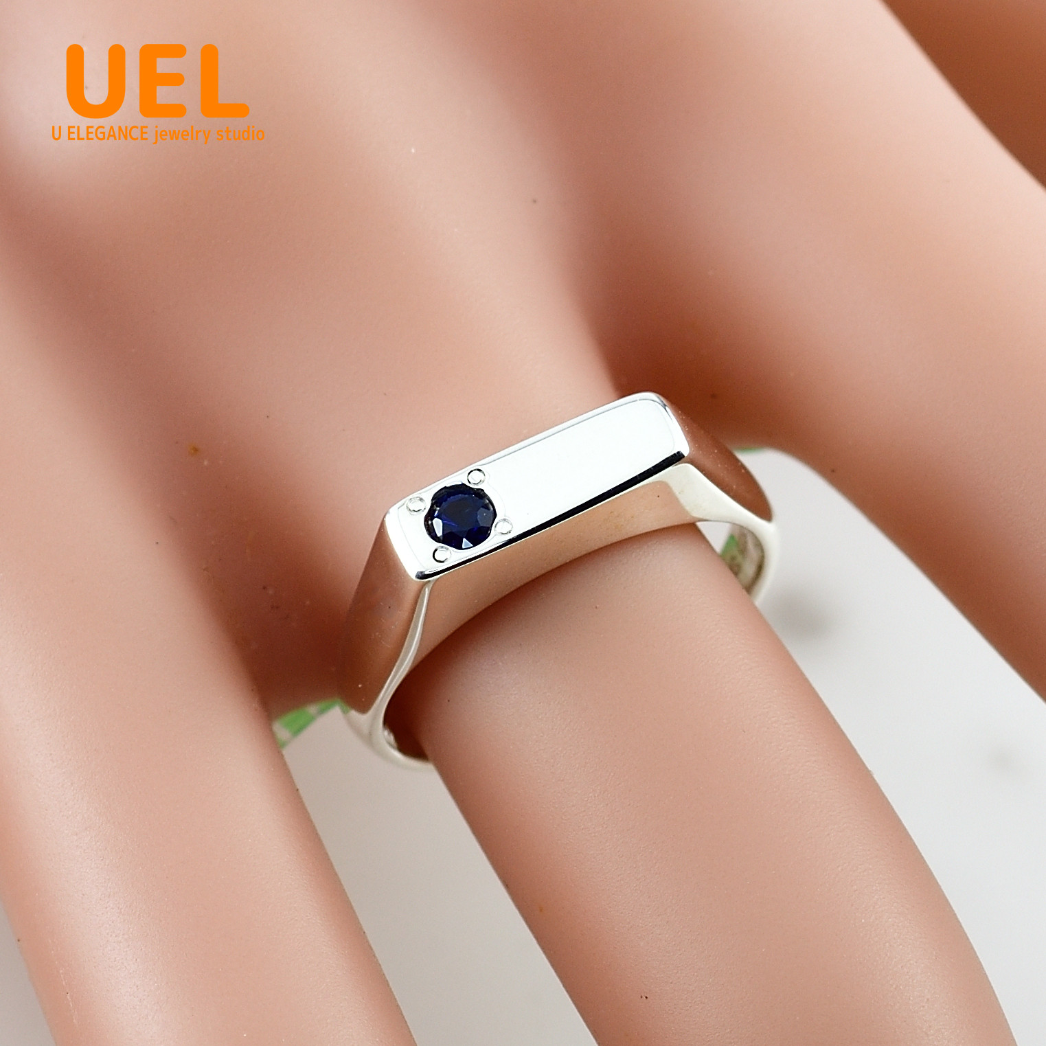 シグネットリング　長方形　埋め込みサファイヤ　スリムリング　SILVER925