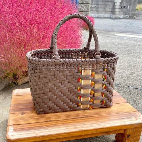 受注製作】三つ編み&幅広飾り あじろ編みかごバッグ (ライト