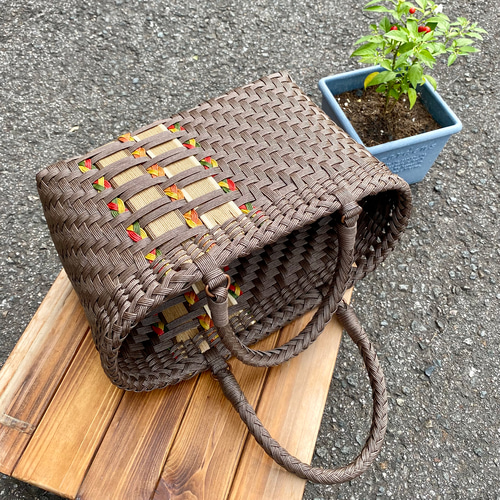 hiro様 オーダーカゴ 受注製作】三つ編み&幅広飾り あじろ編みかごバッグ (ライト