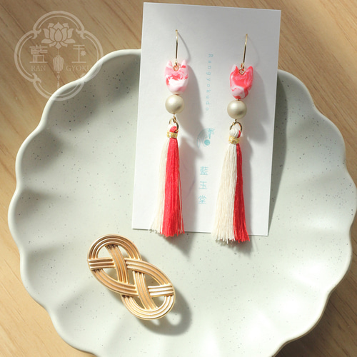 お狐様のタッセルピアス・イヤリング/黒赤MIX＆白赤MIX＊祭囃子