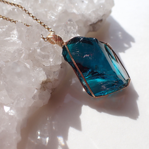 女神巻き®︎アンダラクリスタル《イナンナウィズダム》のペンダント