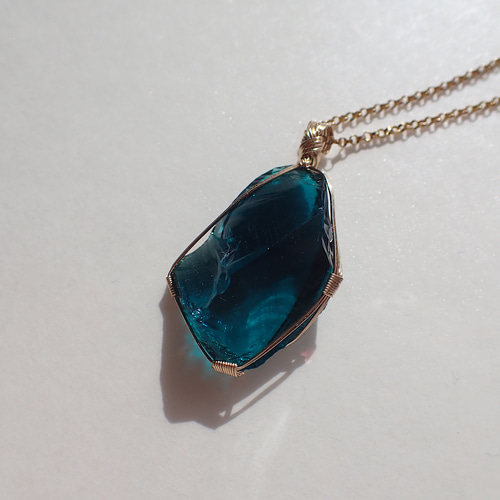 女神巻き®︎アンダラクリスタル《イナンナウィズダム》のペンダント