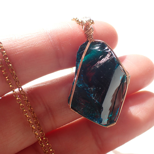 女神巻き®︎アンダラクリスタル《イナンナウィズダム》のペンダント