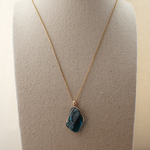 女神巻き®︎アンダラクリスタル《イナンナウィズダム》のペンダント