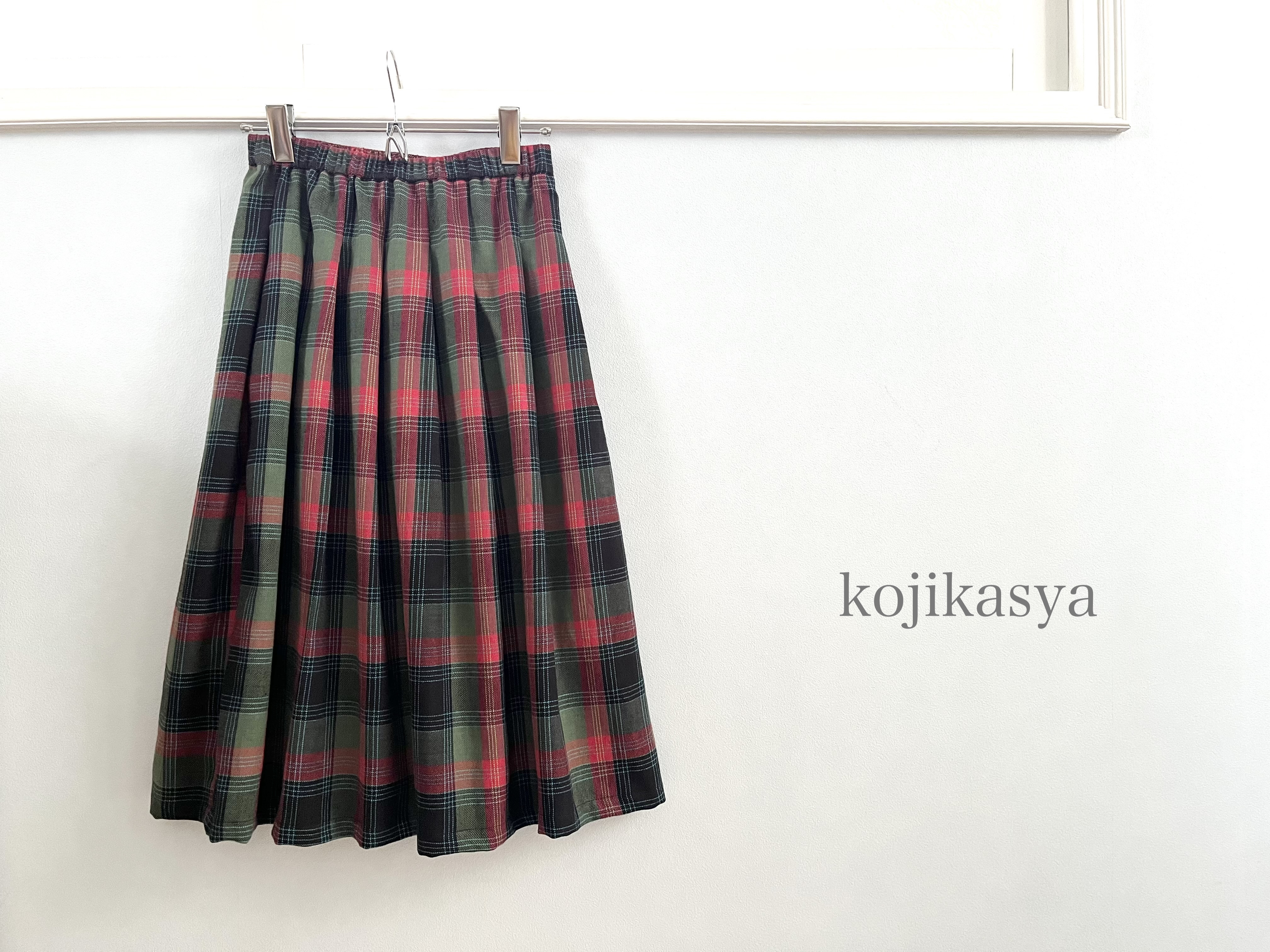 受注製作】ダークなカラーが可愛いチェック柄スカート 緑×赤×黒