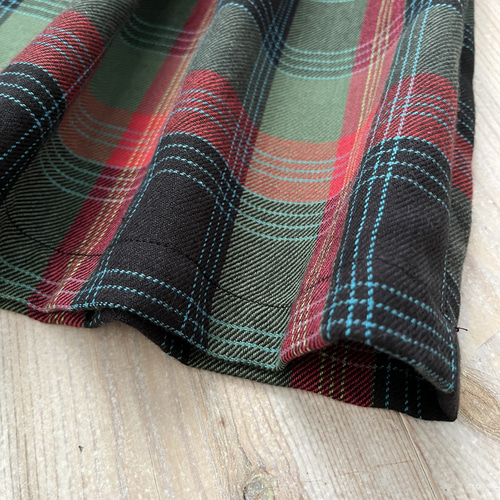 受注製作】ダークなカラーが可愛いチェック柄スカート 緑×赤×黒 フレア