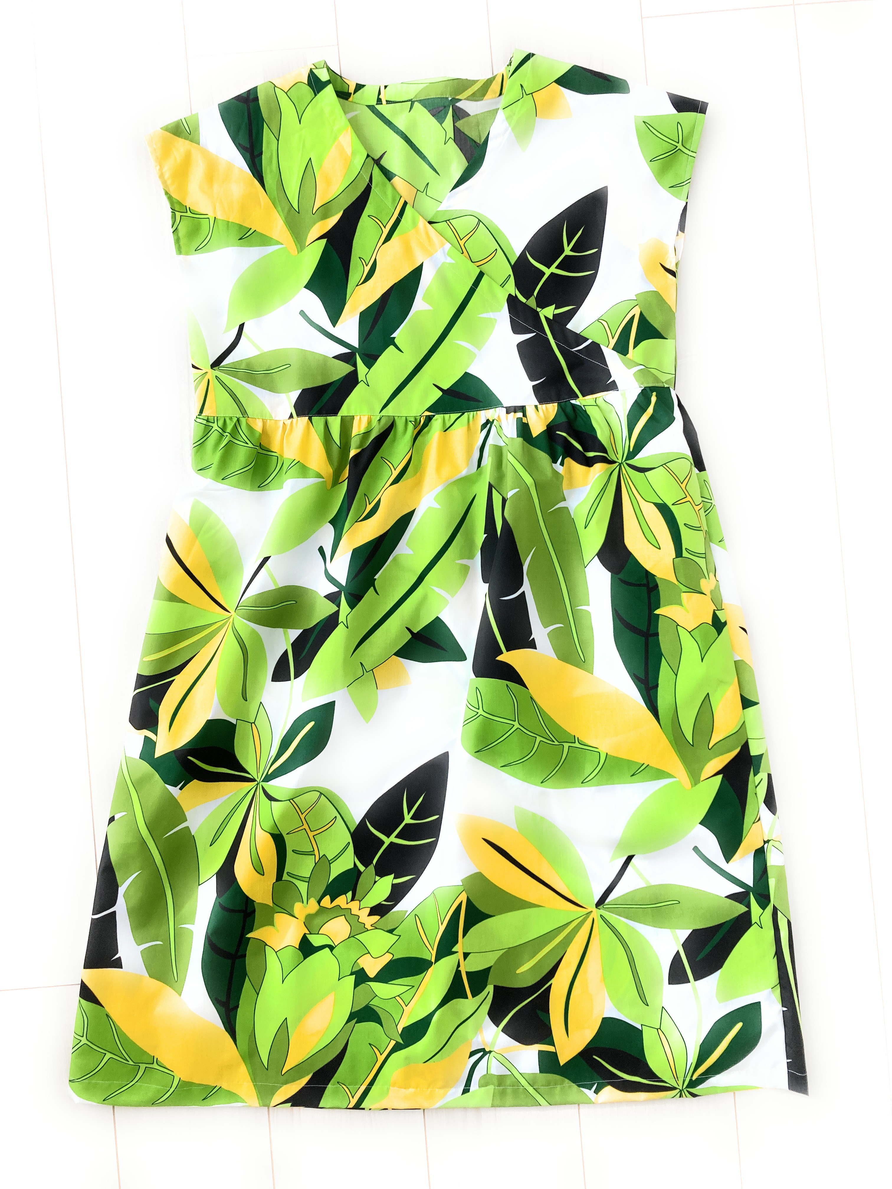 ハワイアン カシュクール・ワンピース Mサイズ マイア柄 グリーン [hop6-176M]