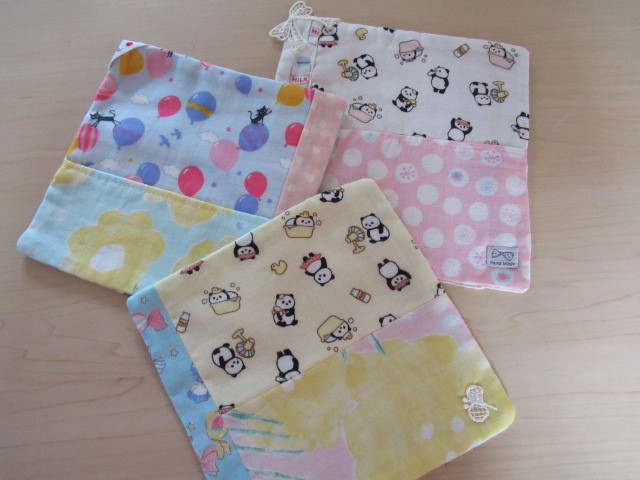 maffonパンダパッチ×6重ガーゼハンカチ＊25×14cm maffonパンダパッチ×6重ガーゼハンカチ＊24×14 maffonパンダパッチ×