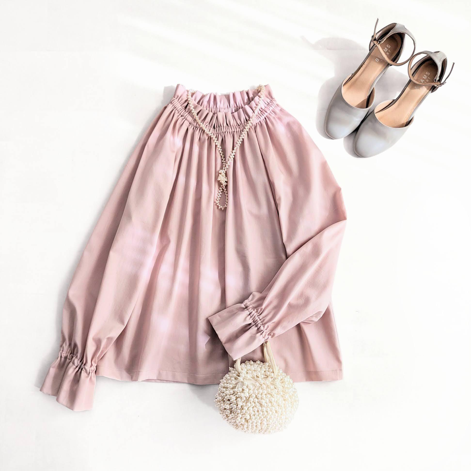 桜ピンク　長袖サテンフリルブラウス（フォーマル＆普段使い、オケージョン、セレモニー）