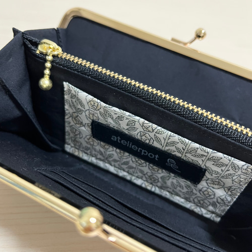 ☆ミナペルホネン☆lulu large beigeのがま口財布☆持手付 がま口 あと  