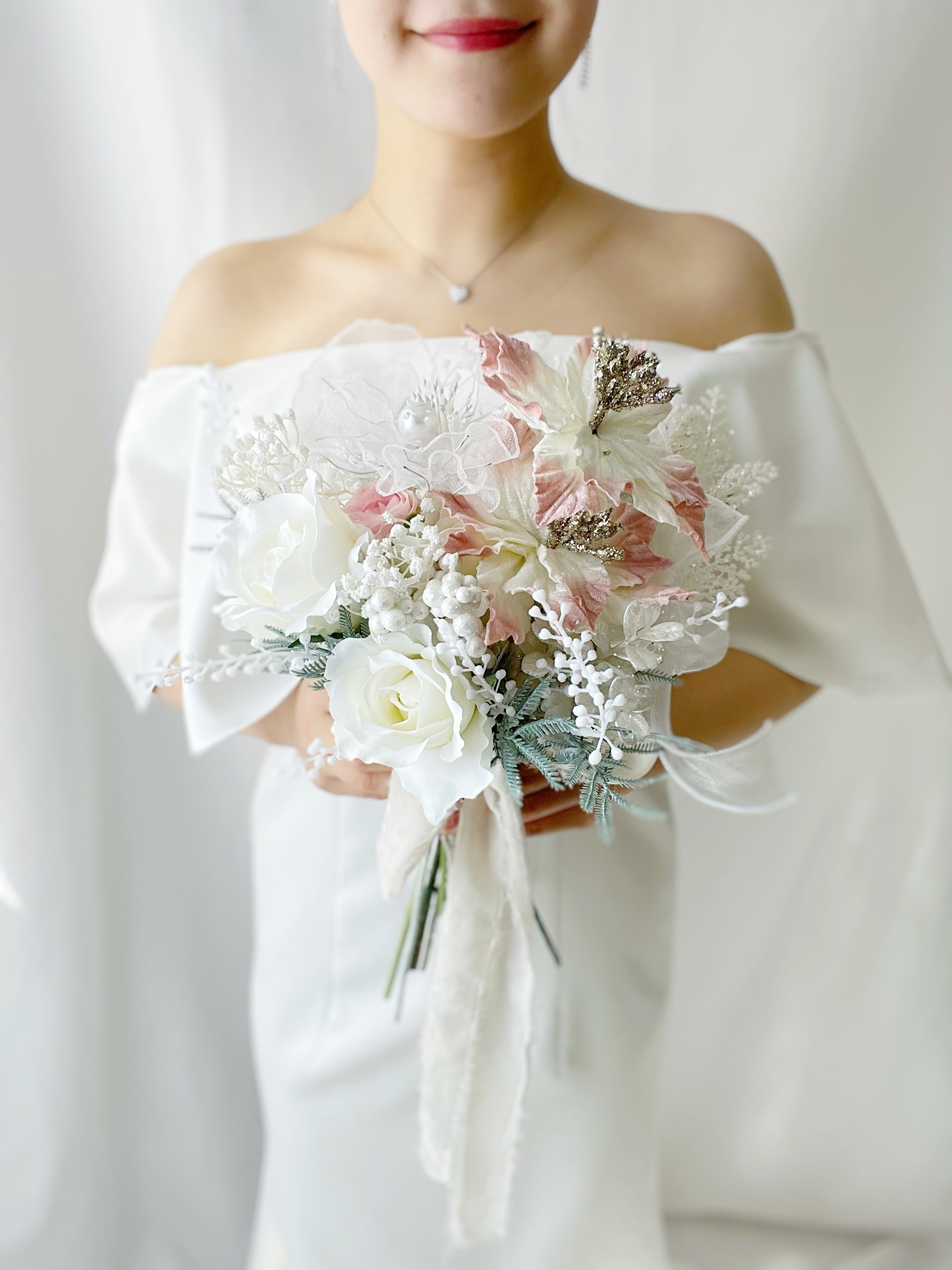 【受注制作】再販×2 クリスマスブーケ　ピンクブーケ　オーガンジーブーケ　前撮りブーケ　ウェディングブーケ　ポインセチア