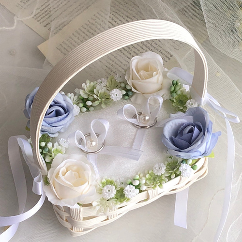クラフトかご♡綺麗な青いバラ&ホワイトローズ♡リングボーイ♡リング