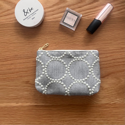 mina perhonen smile flower ミニ ポーチ ミナペルホネン の刺繍生地