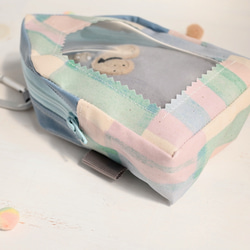 ベビちゃんサイズ夢のマイホーム　（ほんわか水色ブロックチェック柄ぬいぐるみ用お家型ポーチ） 5枚目の画像