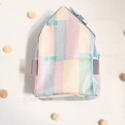 ベビちゃんサイズ夢のマイホーム　（ほんわか水色ブロックチェック柄ぬいぐるみ用お家型ポーチ） 6枚目の画像