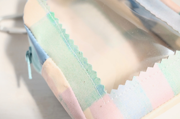 ベビちゃんサイズ夢のマイホーム　（ほんわか水色ブロックチェック柄ぬいぐるみ用お家型ポーチ） 11枚目の画像