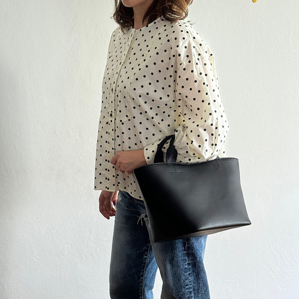 本革ファスナー付きトートバッグ　旅行バッグ　通勤バッグ　お稽古バッグ　Black 5枚目の画像