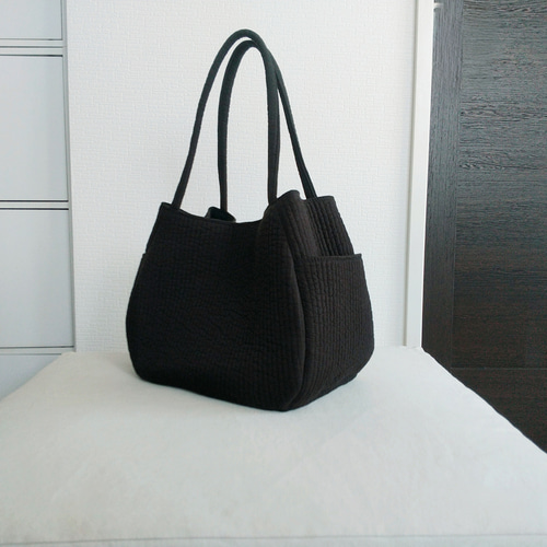 ブラック ヌビ たっぷりポケット ぷっくりバッグ トートバッグ mh 通販