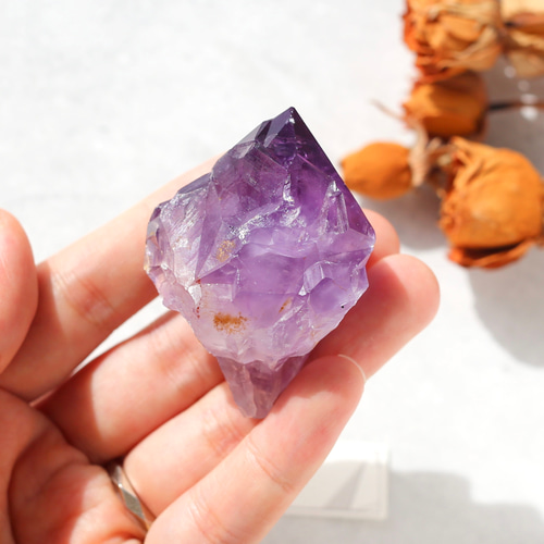 水入りアメジストポイント 岡山のパワーストーン、風水・開運グッズのお店 龍祥本舗 / アメジスト