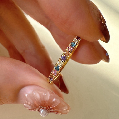 輝くアミュレットジュエリー アミュレット上品に輝くカラフル CZリングR1635 指輪・リング Ringo