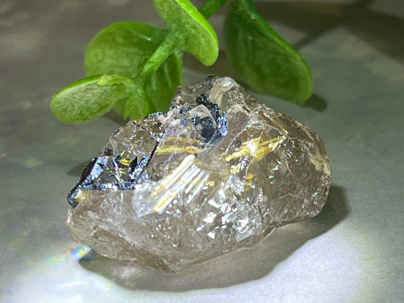 タイチンルチルゴールド ルチルクォーツラフストーン原石太金