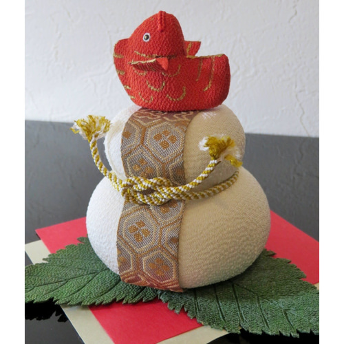 正絹縮緬 お正月飾り【おめで鯛鏡餅】ギフトラッピング対応 上品 個性