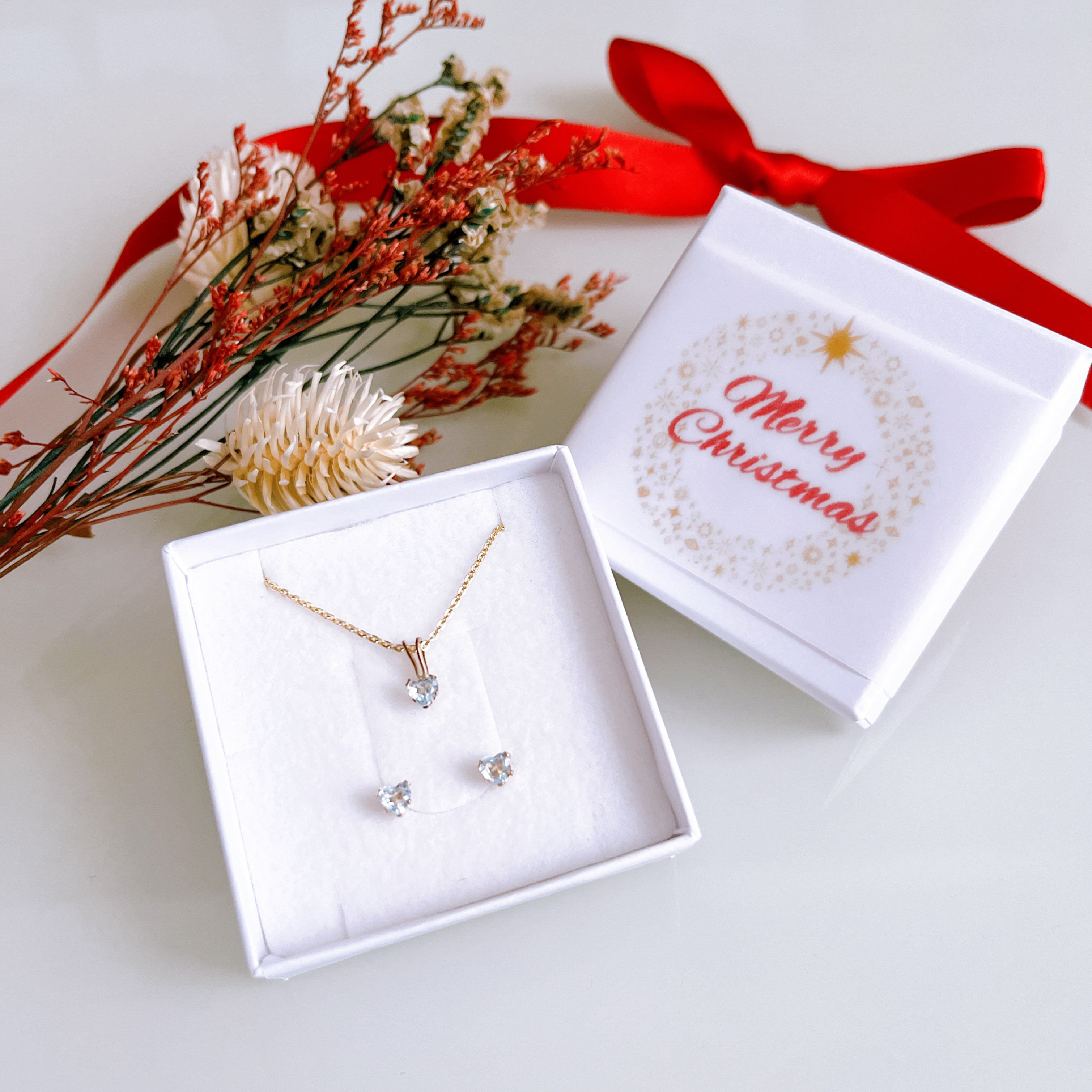 《11月誕生石》トパーズ ハート ネックレス ピアス セット ホワイト スカイブルー 金属アレルギー クリスマス 誕生日