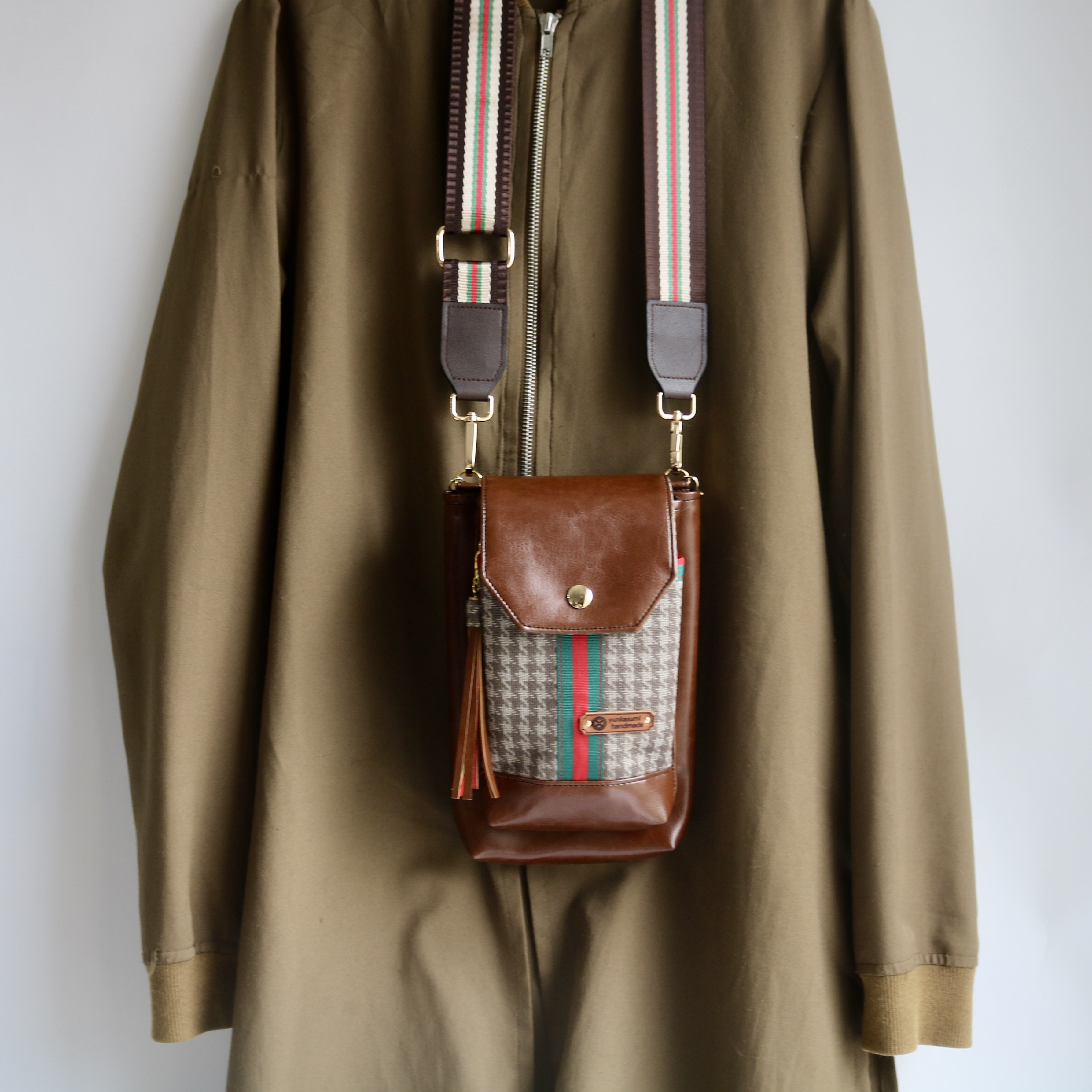 2024秋冬新色追加　長財布対応 仕切り4つの万能ポシェット　ダークブラウン&チェック