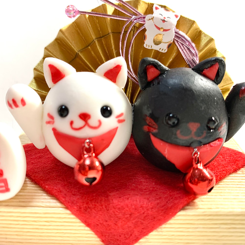 ☆白黒招き猫ちゃん招福飾り(受注生産） 樹脂粘土 招き猫 おり姫 通販