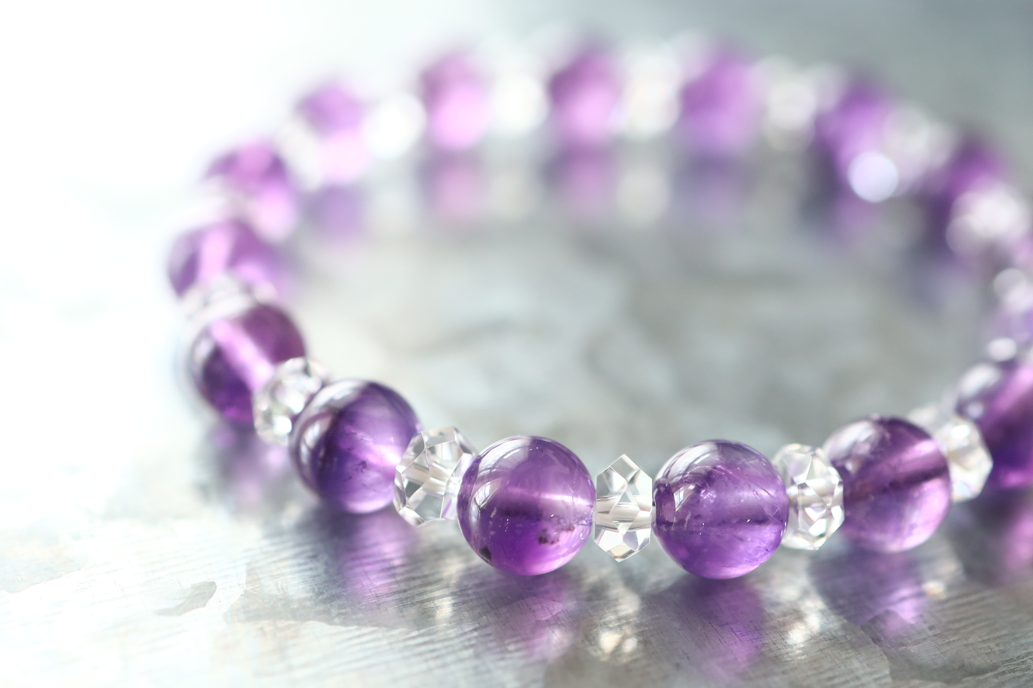 …☆プレミアムブレス☆…☆宝石質☆アメジスト：8.5ミリ＆水晶☆…☆天然石ブレスレット☆…ⅱ