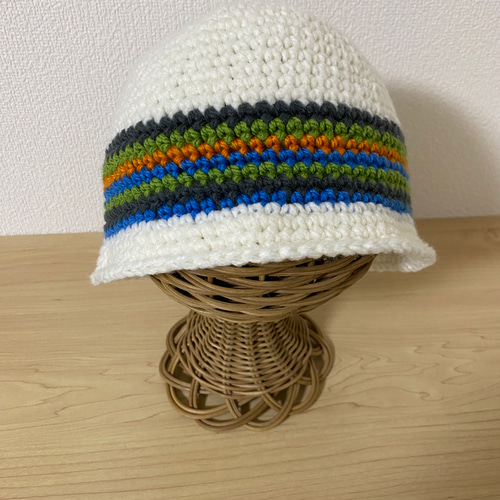 アクリル素材】*カラフルボーダーデザインのクロシェハット* バケット