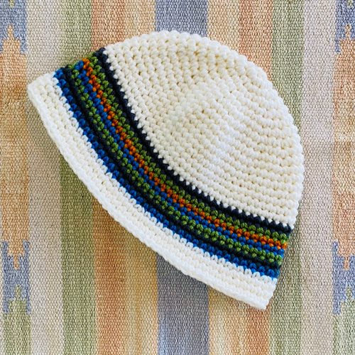 アクリル素材】*カラフルボーダーデザインのクロシェハット* バケット