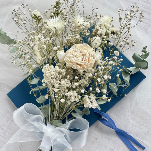 ウェディングブーケ　前撮り　モダンブーケ　個性派ブーケ　シックブーケ ウェディングブーケ 前撮りブーケ 個性派ブーケ スカーフ カラフル