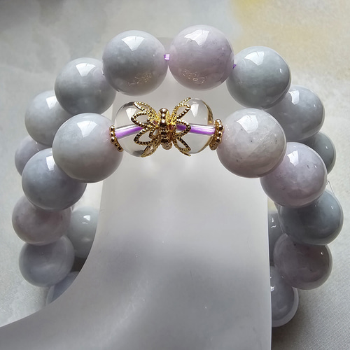 美しい色味！！　ラベンダーヒスイ　ブレスレット 美しい色味！！ ラベンダーヒスイ ブレスレット