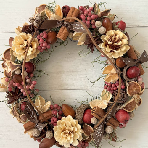 クリスマスリース(*^^*) フレッシュリース　木の実リース フレッシュ・樅の木のリース|フラワーギフトMaryPoppins