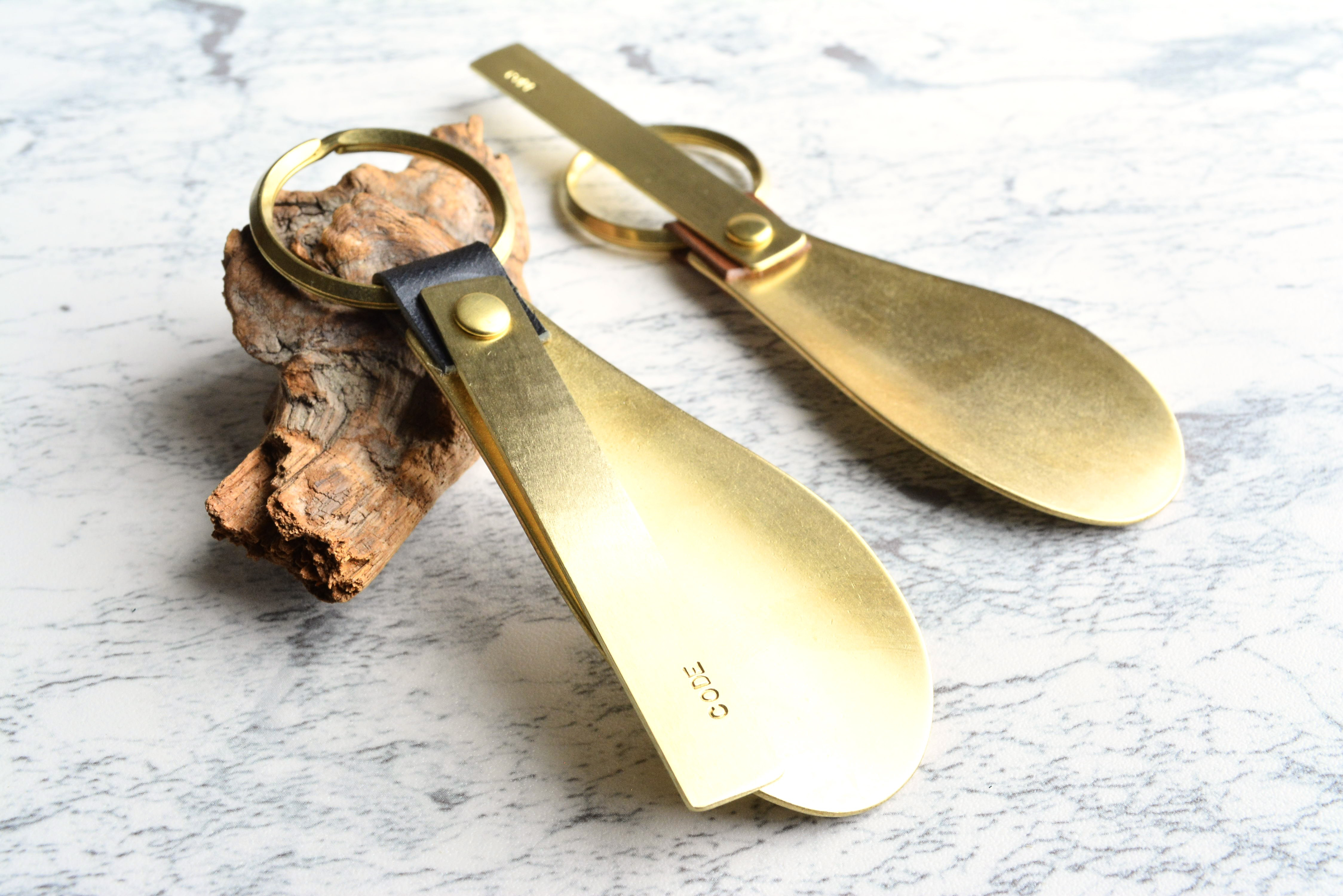 【刻印無料】育てる靴べら ネイビー｜栃木レザー 真鍮 キーホルダー シューホーン ハンドメイド メンズ ギフト