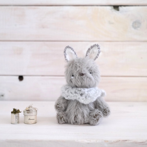 ウサギのぬいぐるみ スカーフ付き うさぎのぬいぐるみ 水玉のスカーフのうさぎさん テディベア