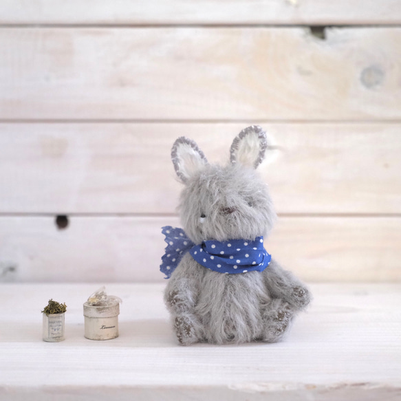うさぎのぬいぐるみ 水玉のスカーフのうさぎさん テディベア